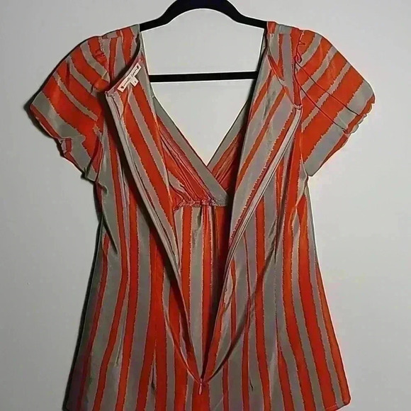 Nanette Lepore Grey/Orange Striped 100% Silk Short Sleeve Top Size 8 - Picture 10 of 12